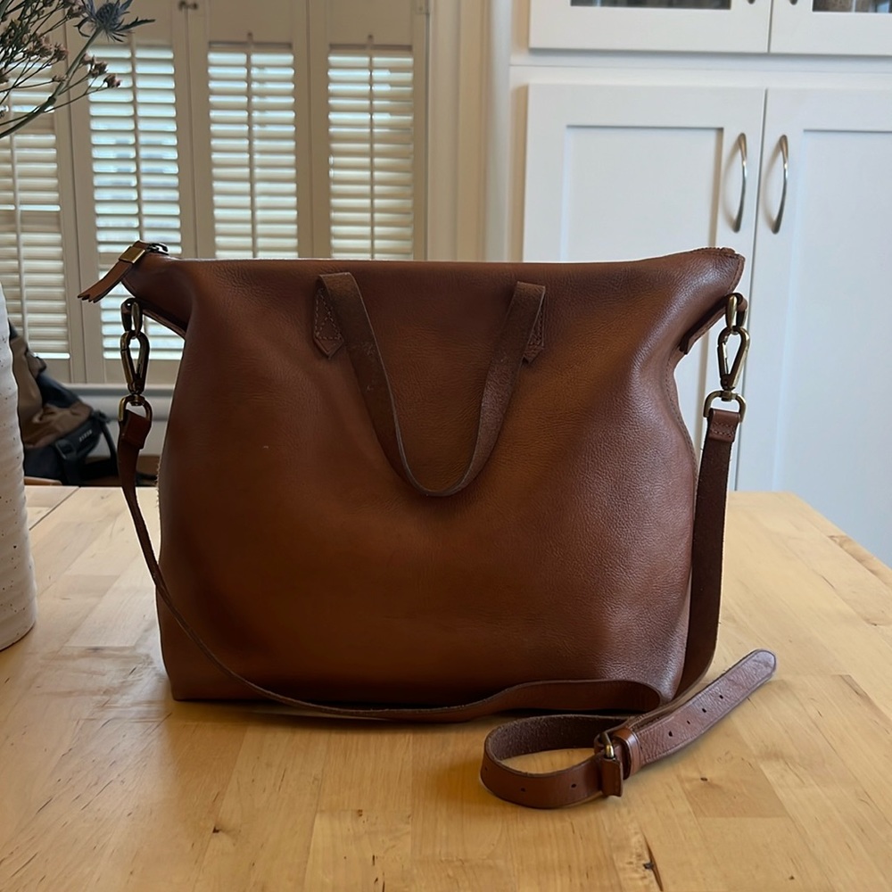 Madewell large leather zip transport tote